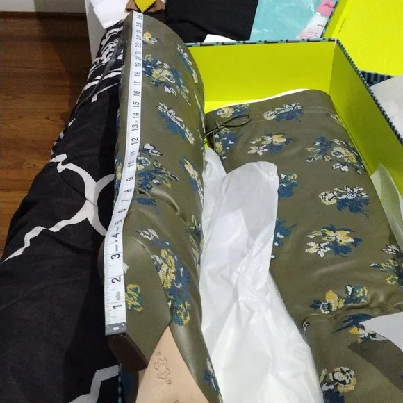 Tory Burch Over The Knee Boots - Picture 13 of 16